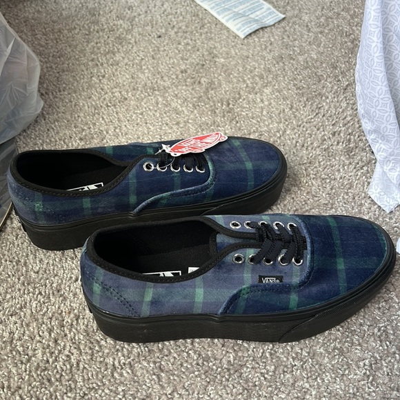 VANS CHUNKY HEEL SNEAKERS SHOES SIZE 8 WOMEN 6.5 MEN NWT - Picture 5 of 6